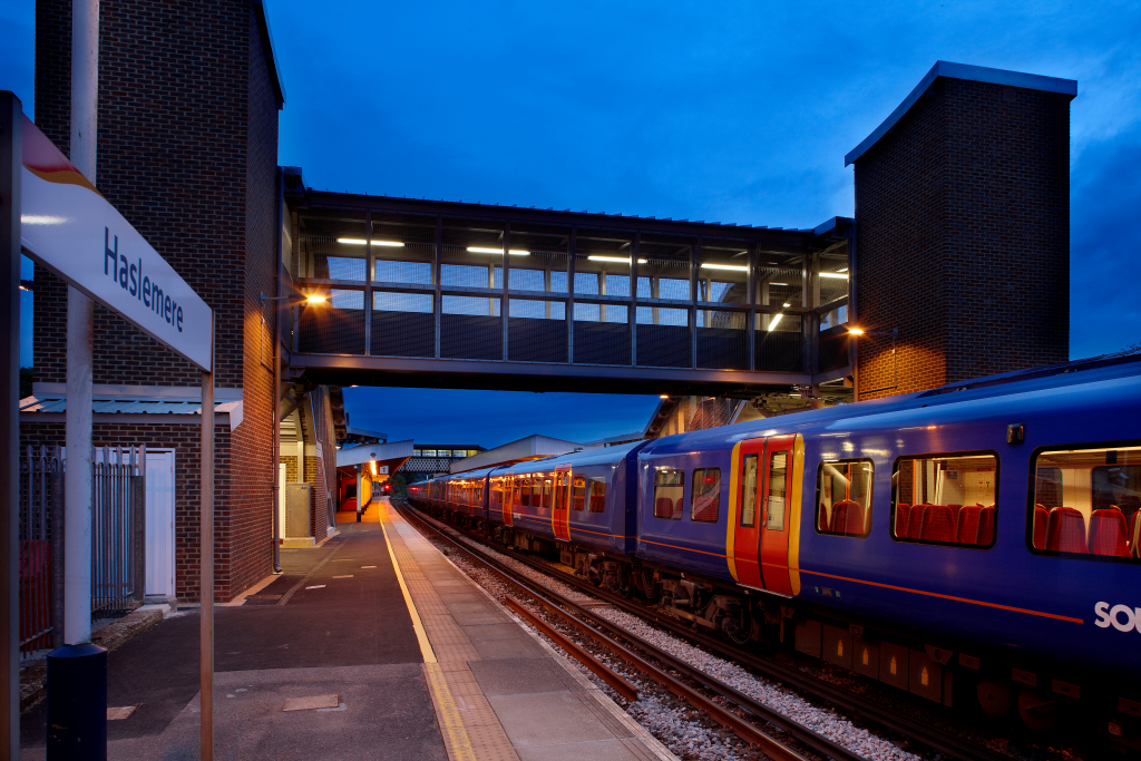 Stairs and Footbridges - Designplan Lighting